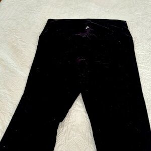 Black Lululemon leggings in a medium size.